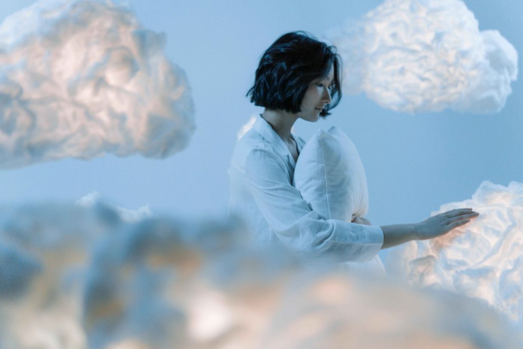 How To: MILD Lucid Dreaming Technique (Guide 2025)